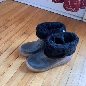 UGG Drizlita Clear